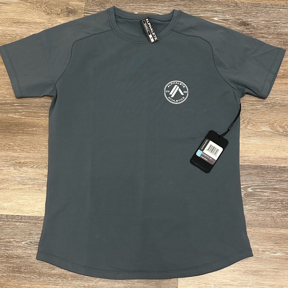 NWT Alphalete t-shirt